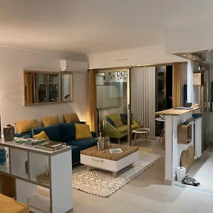 https://appartement-de-standing-le-velvet-bay-climatis-en-bord-de-mer.fr-provencehotel.com