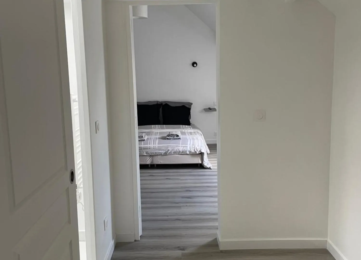 Maison Detente De 100 M2 Uniquement Couple-Famille-Travailleurs Villeparisis 0*,  France